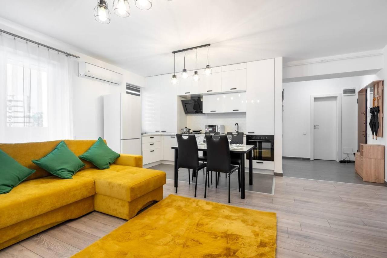 Carol New Building With Balcony Apartment Bukares Bagian luar foto