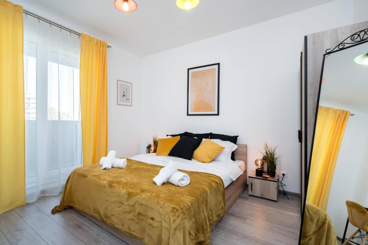 Carol New Building With Balcony Apartment Bukares Bagian luar foto
